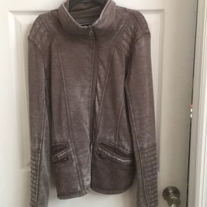 Maroon zip up sweatshirt - size large